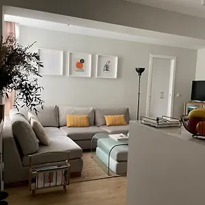 apartamento-velarde-maestranza.es-andalucia.com/